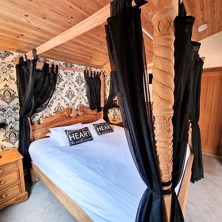 Lomond 2 With Private Hot Tub - Fife - Loch Leven - Lomond Hills Villa Kelty ภายนอก รูปภาพ